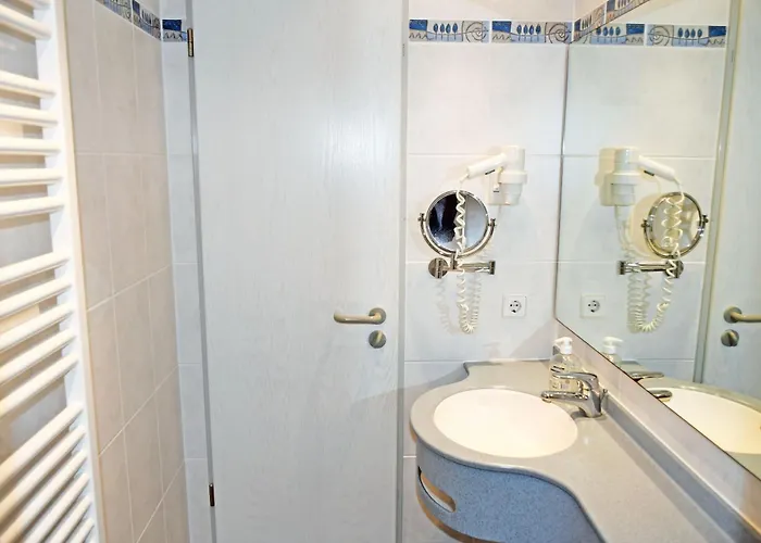 Appartementhaus ホテル ゼリン